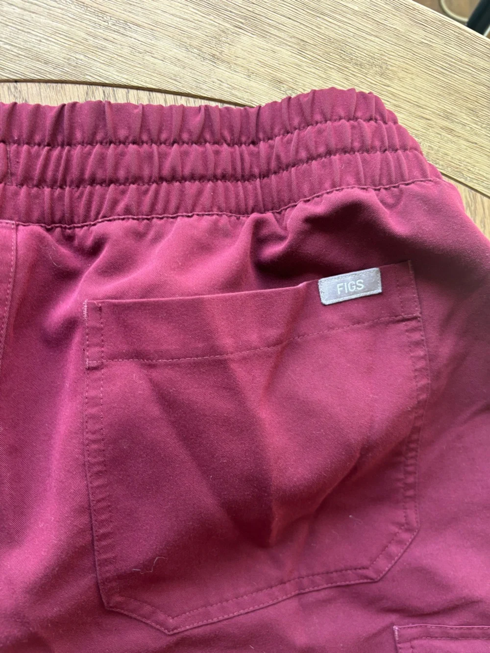 Figs Women Scrub Pants in Burgundy XL Tall - Picture 6 of 8